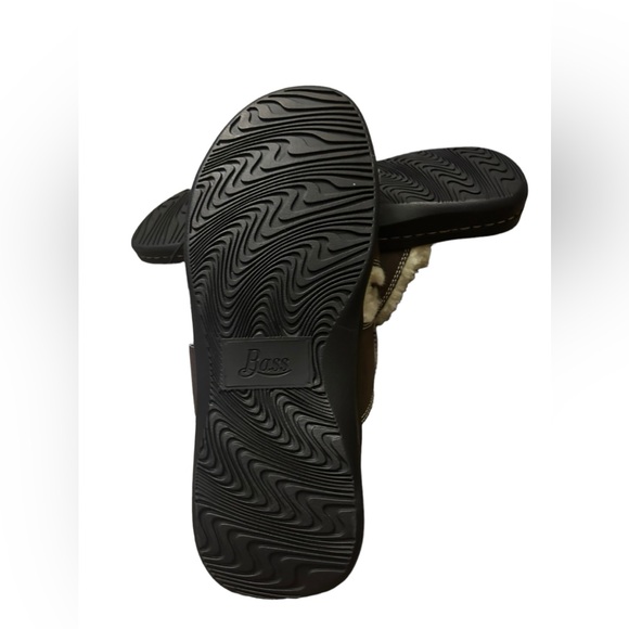 003 SLPPRS: Bass Sherpa Outdoor slippers size 8 - Picture 6 of 6